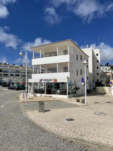LINHA D ÁGUA - ap Apartman Salema Kültér fotó