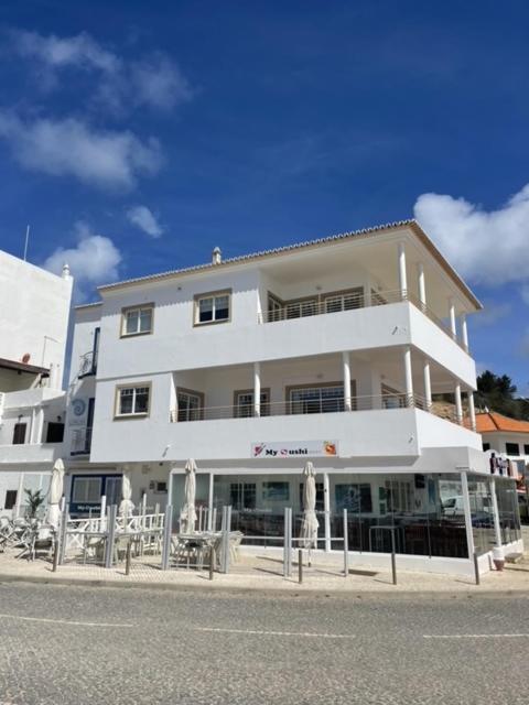 LINHA D ÁGUA - ap Apartman Salema Kültér fotó